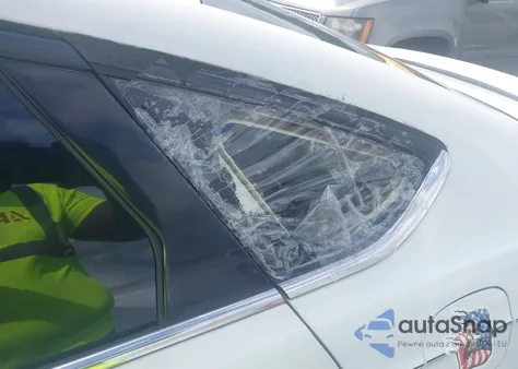 2013 Ford Fusion Se z USA, uszkodzony, nr VIN 3FA6P0HR1DR109877